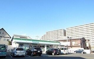 その他　ファミリーマート（その他）まで100m
