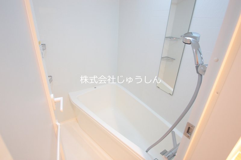 バス・シャワールーム　※同タイプ写真参照