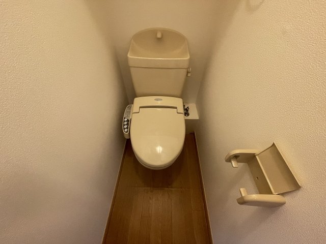 レオパレスやまもものトイレ写真