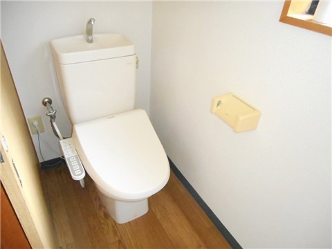 花輪住宅A・Bのトイレ写真