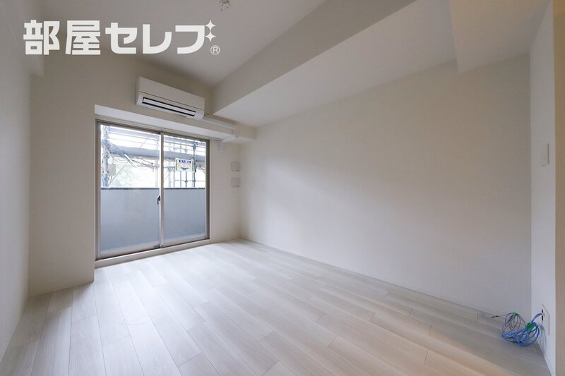 エスリード金山クラッシィの居間写真