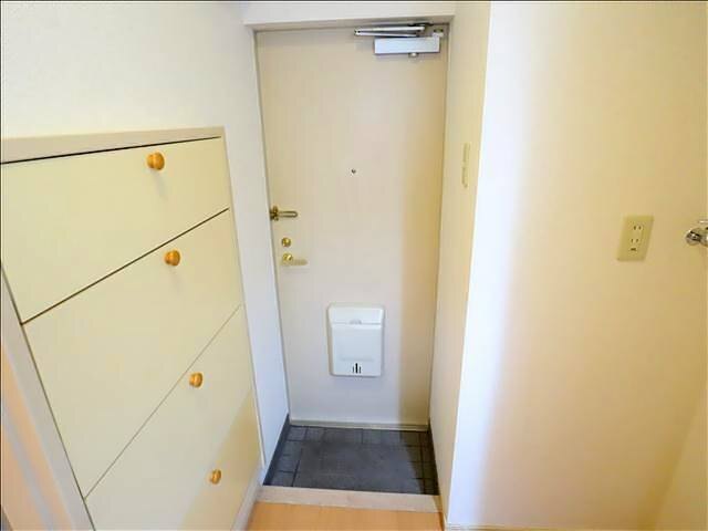 玄関　別号室の参考写真です。