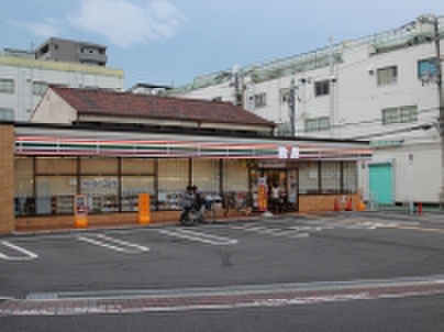 コンビニ　セブンイレブン（コンビニ）まで350m
