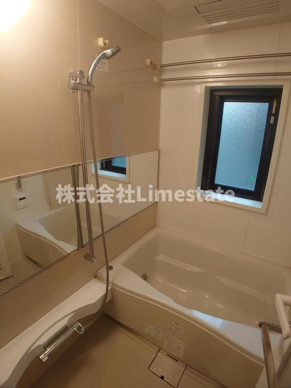 バス・シャワールーム　別部屋参考写真