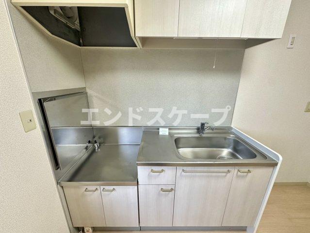 ＪＲ上越線 群馬総社駅 徒歩53分 2階建 築33年のキッチン写真