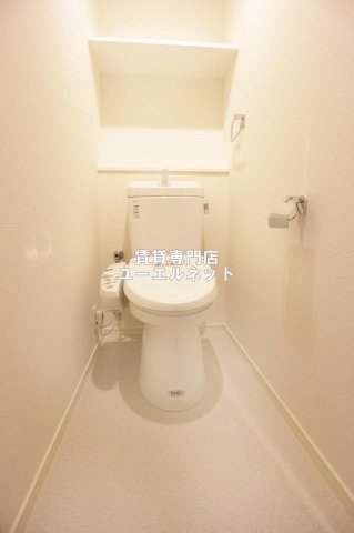 地下鉄御堂筋線 江坂駅 徒歩7分 14階建 築16年のトイレ写真