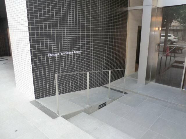 ZOOM横浜SQUAREの外観写真