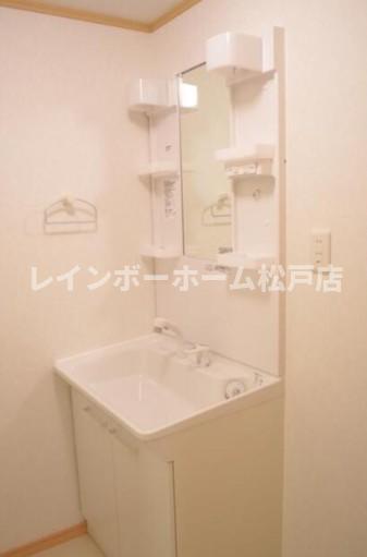 洗面設備　広い洗面スペース