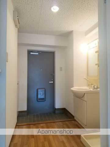 サウンドピア宇和IIIの玄関写真