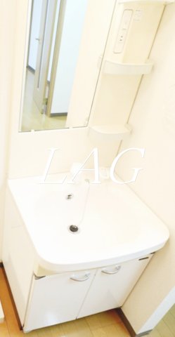 洗面設備　独立洗面台です。