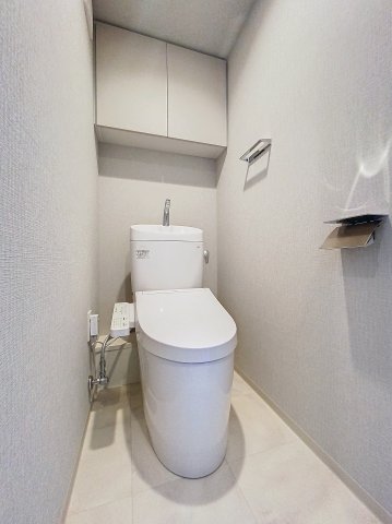 みなとみらい線 元町・中華街駅 徒歩7分 12階建 築3年のトイレ写真