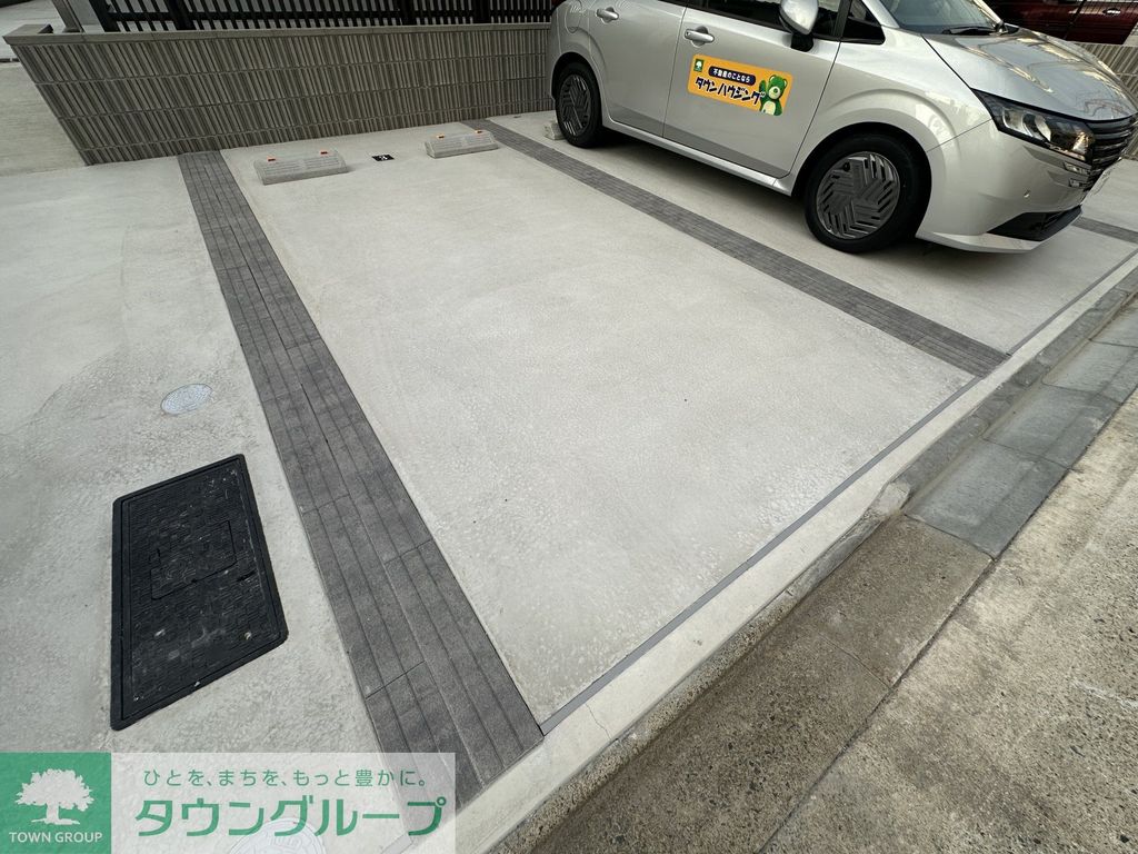 駐車場　駐車場