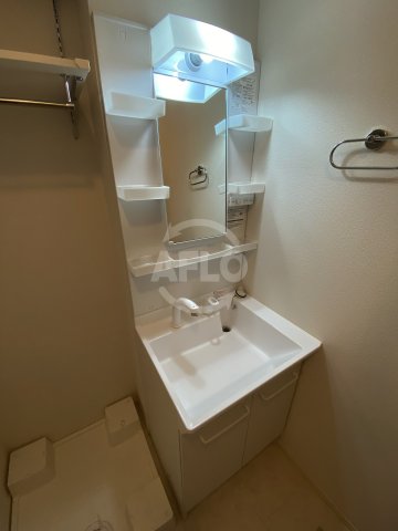 洗面設備　ウエストアロー阿波座　独立洗面台