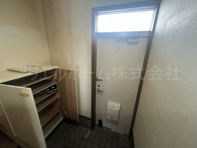 サンモール泉の玄関写真
