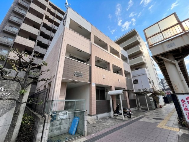 建物外観　モニター付きインターホンついてます♪
