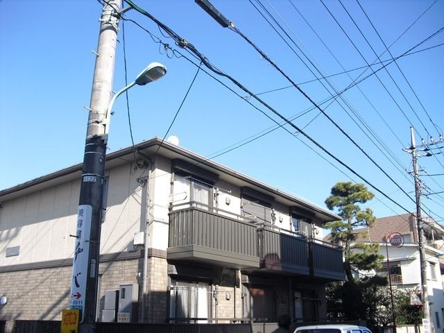 マロンヒルズの外観写真
