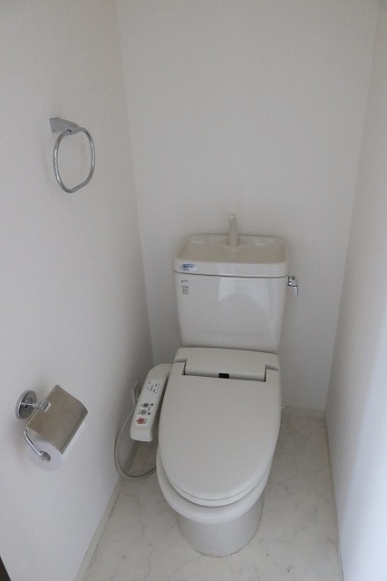 HF西新宿レジデンスEAST エィチエフ西新宿レジデンスイーストのトイレ写真