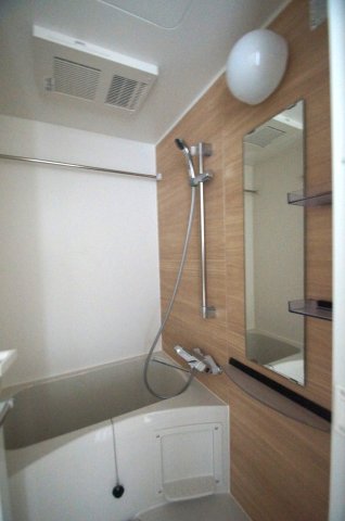 バス・シャワールーム　バス・トイレ別です