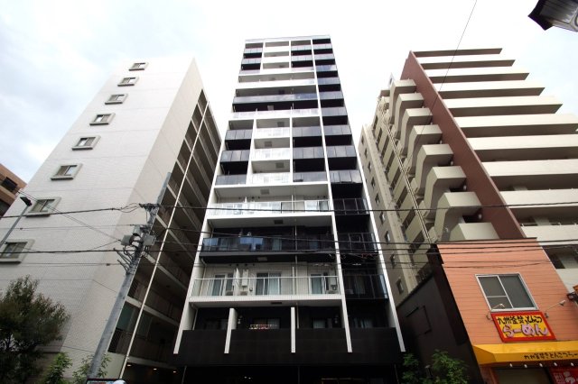 建物外観　複数路線利用可能のマンションです