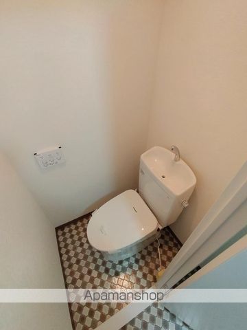 地下鉄堺筋線 天神橋筋六丁目駅 徒歩6分 10階建 築42年のトイレ写真