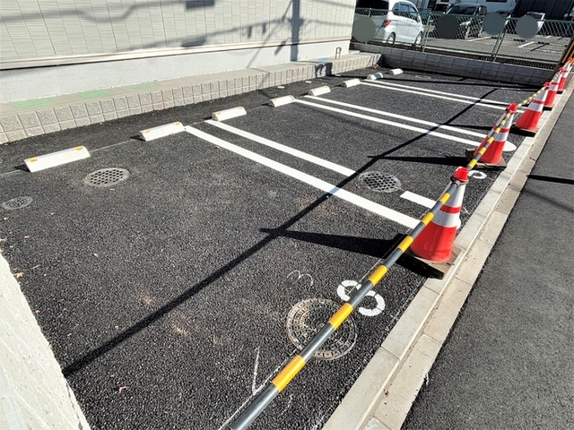 駐車場　敷地内駐車場