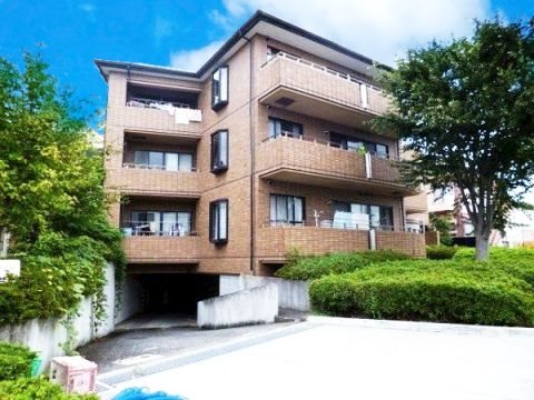 建物外観　山田駅まで徒歩６分で通勤通学便利です。