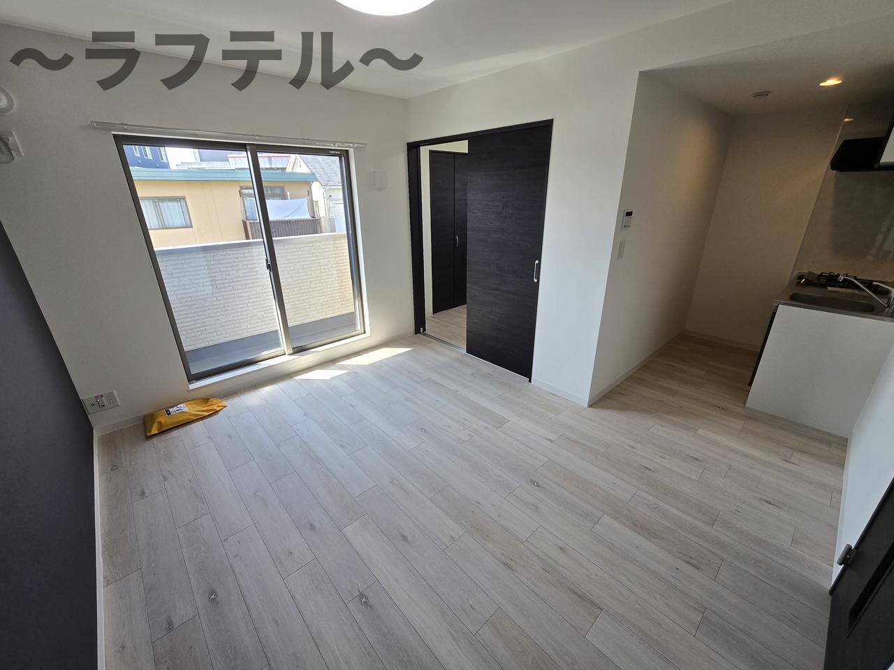居室・リビング　同メーカー施工　別部屋イメージ写真