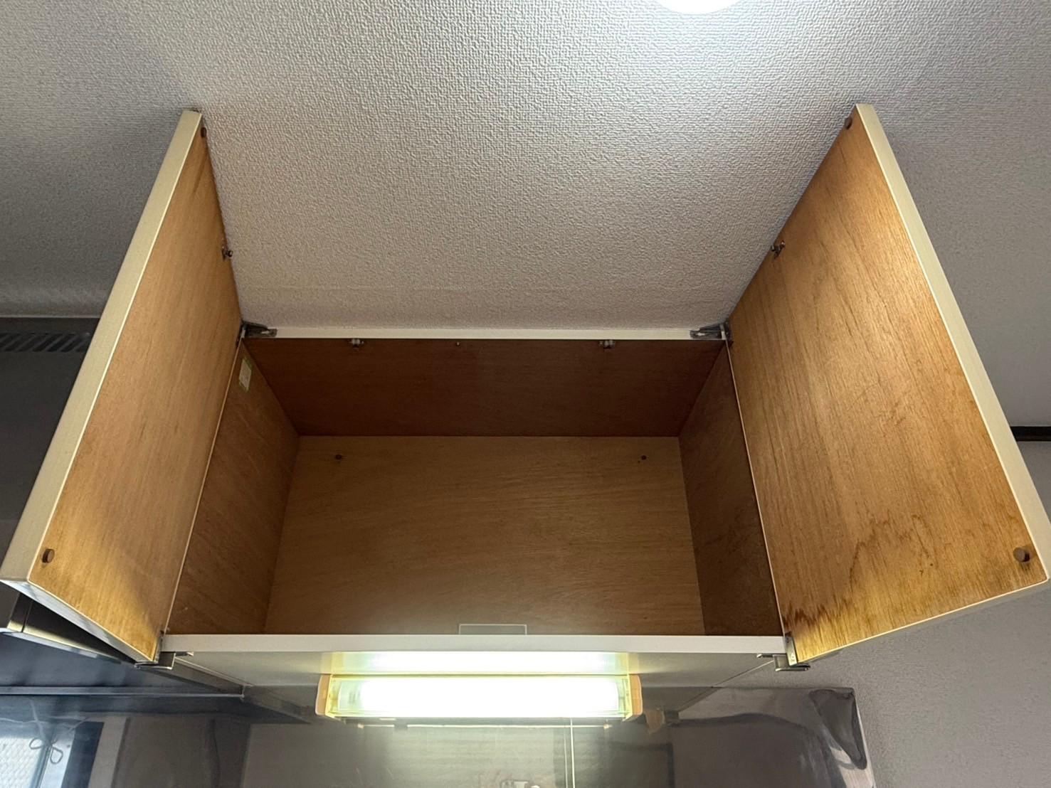 その他設備　キッチン上部にも収納があります