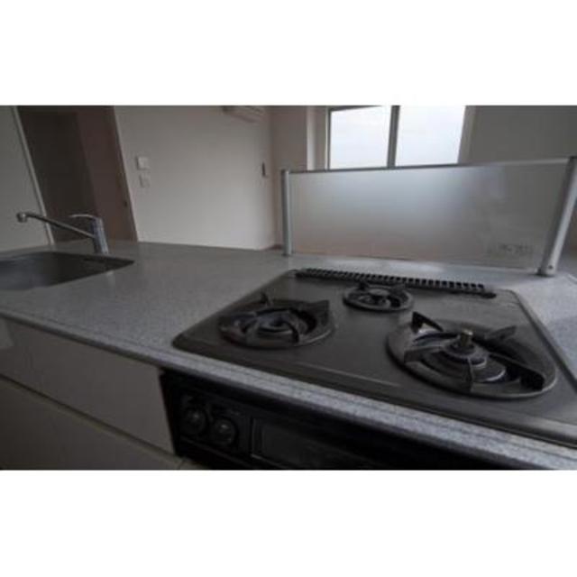 キッチン　※写真は同タイプ住戸です。