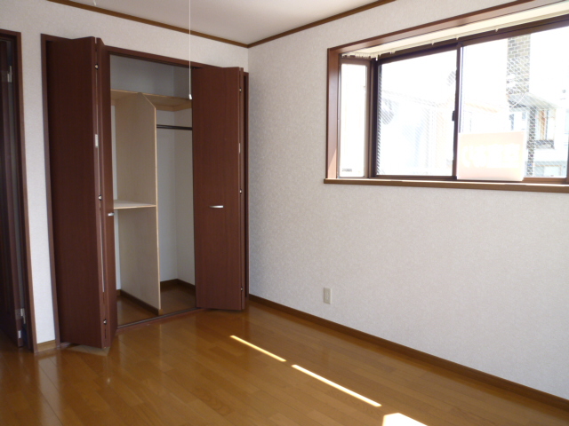 居室・リビング　別の部屋の写真です
