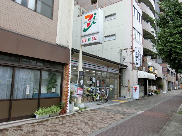 コンビニ　【徒歩6分】セブンイレブン堀川丸太町店（コンビニ）まで450m