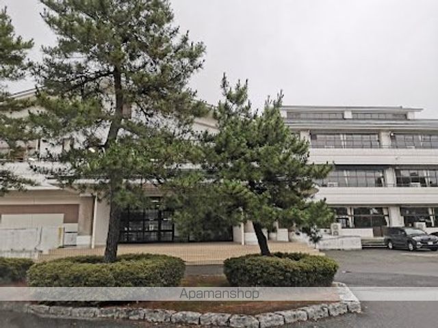 中学校　太田市立旭中学校（中学校）まで606m