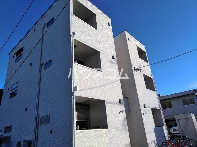 名古屋市中村区新富町のアパートの建物外観