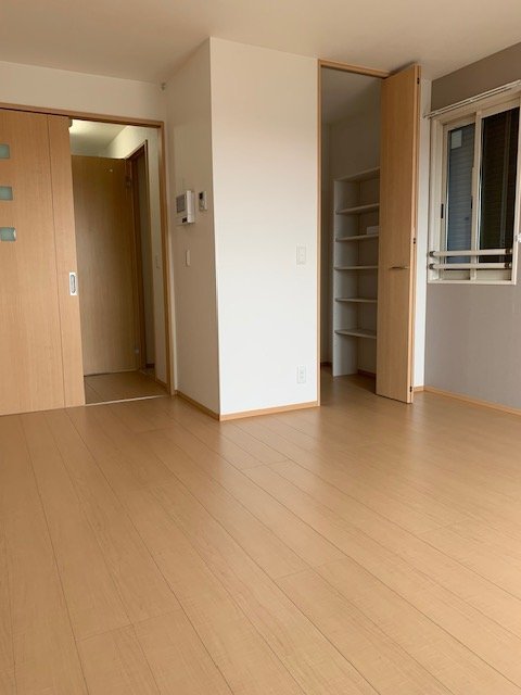 居室・リビング　南向きの明るいお部屋