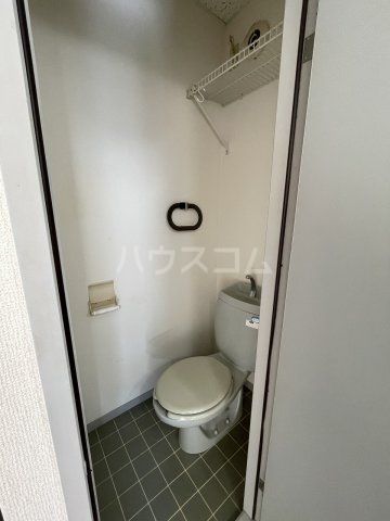 【刈谷市高松町のアパートのトイレ】
