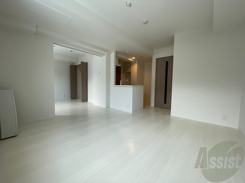 居室・リビング　広くてキレイなＬＤＫが広がっていて、充実した生活が送れそう。