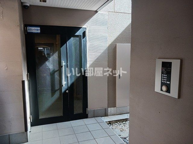 【京都市中京区下古城町のマンションのエントランス】