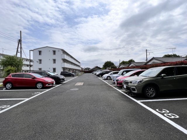 【リビングタウン稲毛の杜　Cの駐車場】