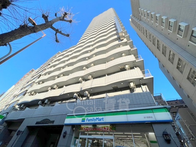 【大阪市淀川区宮原のマンションの建物外観】