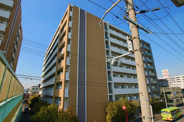 CASSIA高井田NorthCourtの建物外観