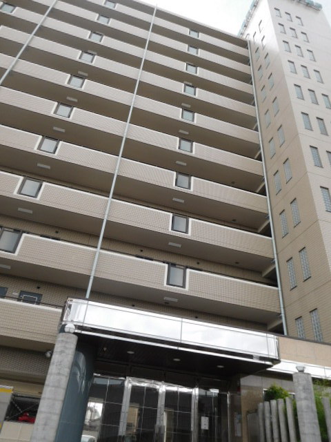 第17関根マンションの建物外観