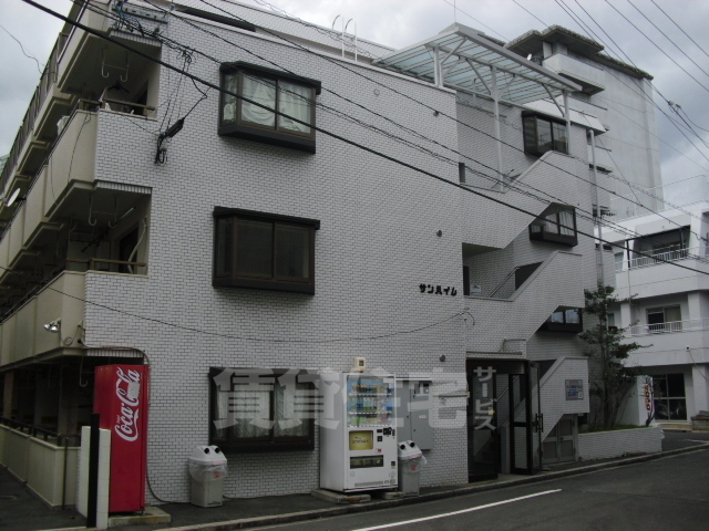 広島市西区都町のマンションの建物外観