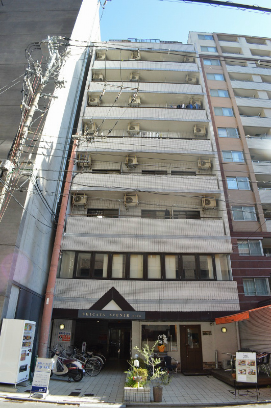 京都市中京区笹屋町のマンションの建物外観