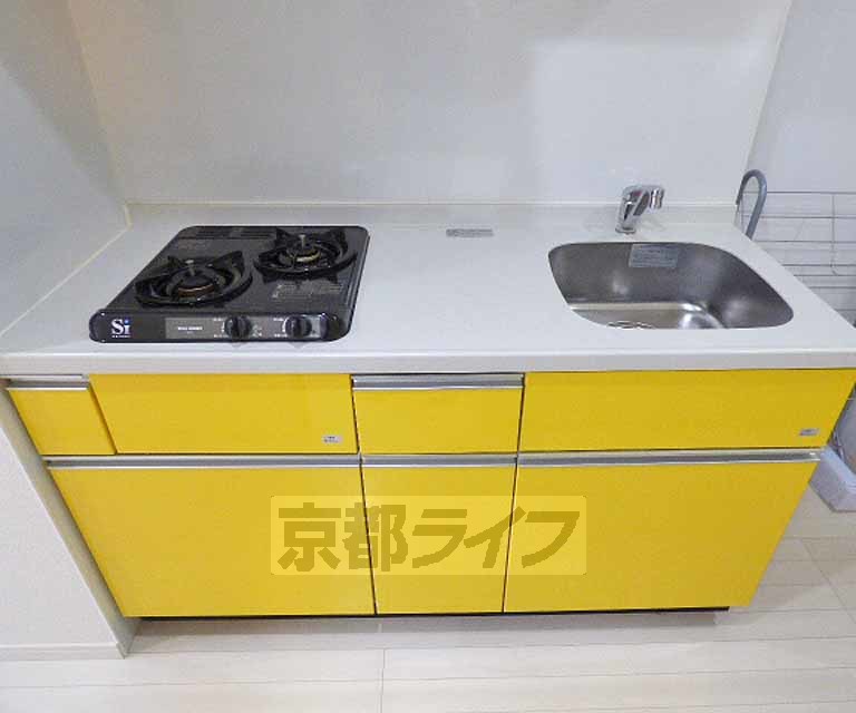 【京都市上京区下石橋町のマンションのキッチン】