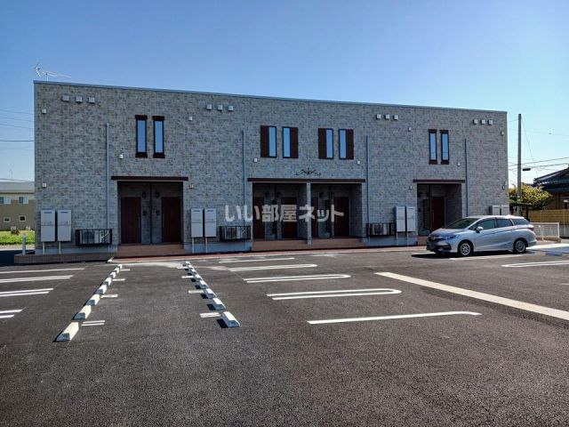新潟県新潟市西蒲区曽根（アパート）の賃貸物件の外観