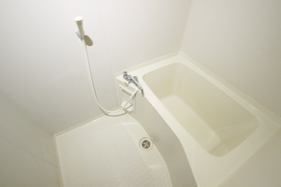 バス・シャワールーム　※別号室の写真です