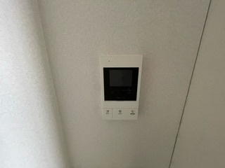セキュリティ　モニター付きインターホン