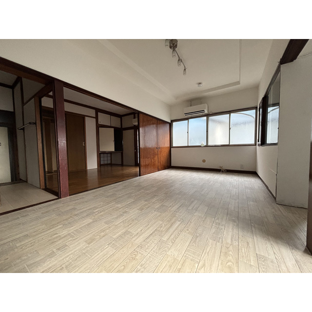 居室・リビング　リビング