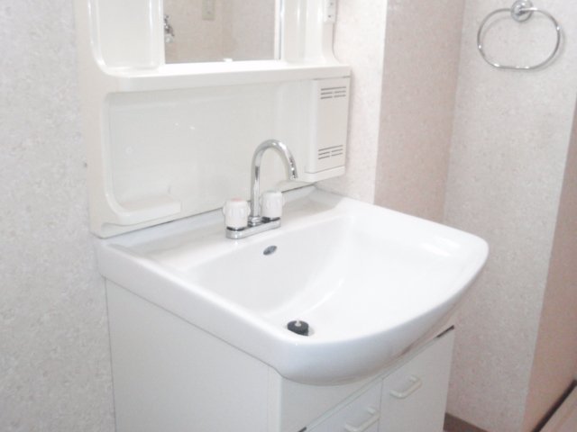 洗面設備　同物件別号室の写真です。