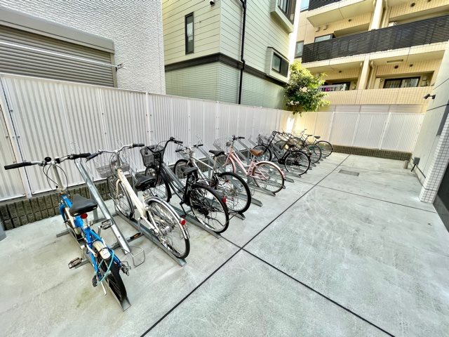 駐車場　駐輪場